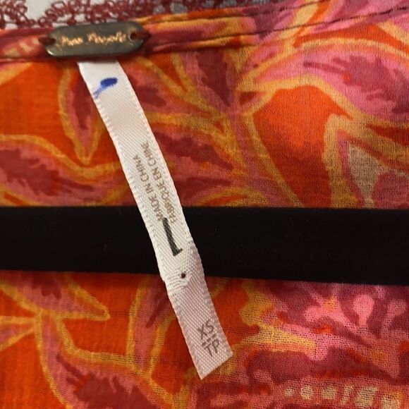 FREE PEOPLE FEEL THE HEAT PRINTED TUNIC - Picture 4 of 7